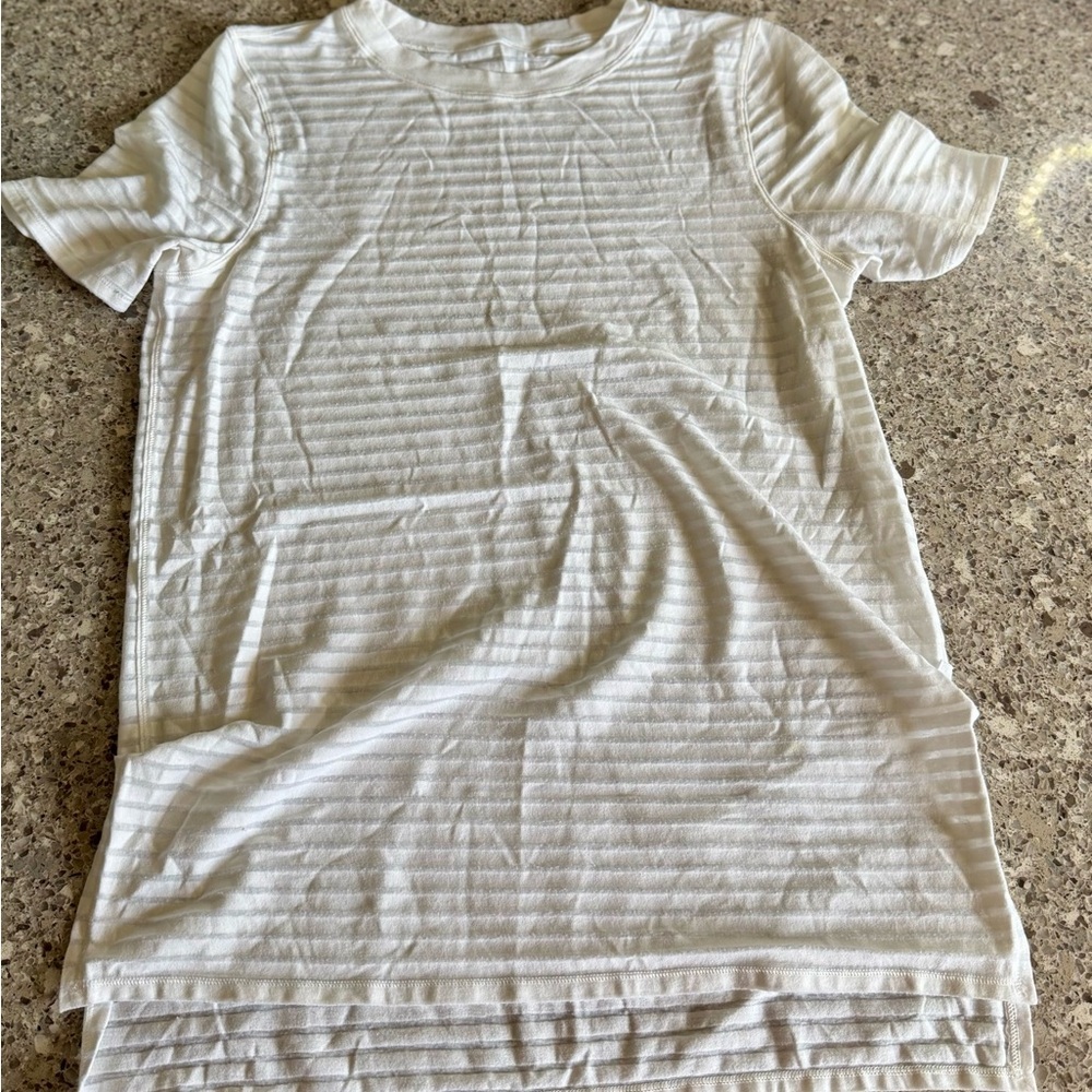 Lululemon l Women's S/M l Basic White Tee